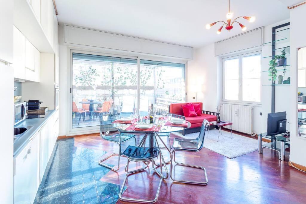 Duomo 10 Min Luxury • Terrazzo • Wi-Fi • Netflix Apartment Milan Luaran gambar