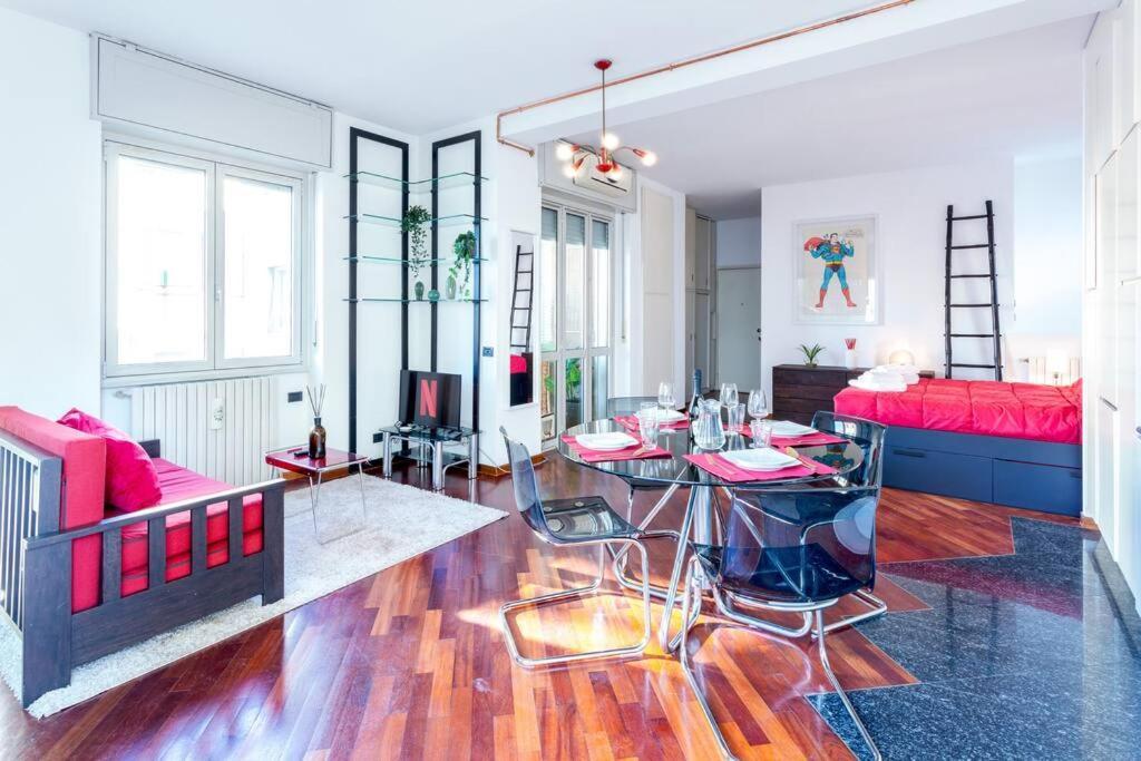 Duomo 10 Min Luxury • Terrazzo • Wi-Fi • Netflix Apartment Milan Luaran gambar